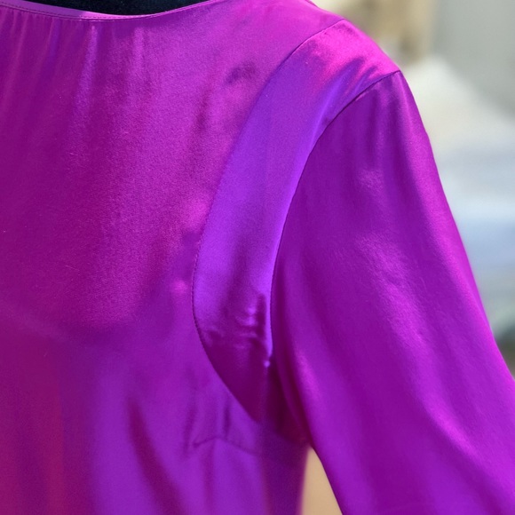 Alice & Trixie fuchsia shift dress. Monochromatic shoulder detail.  Size L. - Picture 7 of 7